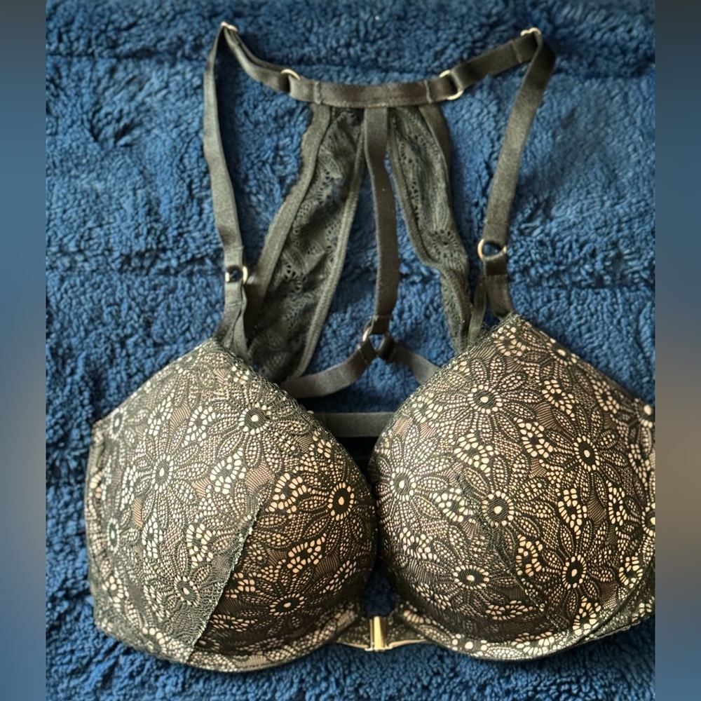 Victoria Secret Very Sexy push-up bra